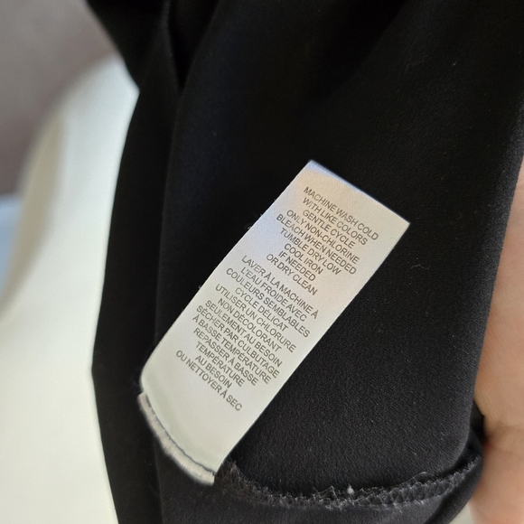 T Tahari | Medium | Black Button Up With Ruffled Long Sleeves - Picture 6 of 7